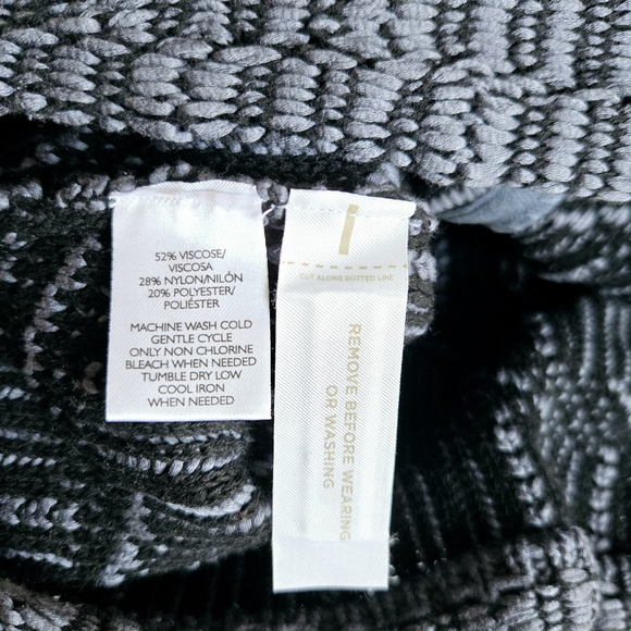 NWOT Loft L 3D knit asymmetrical cardigan, zipper, navy blue black - Picture 8 of 10